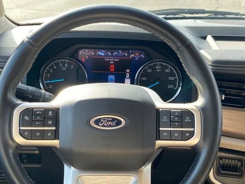 Used 2024 Ford Expedition Limited AWD/4WD image 8