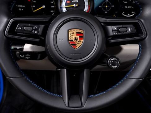 Used 2022 Porsche 911 GT3 RWD image 35