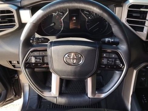 Used 2023 Toyota Tundra Limited image 12