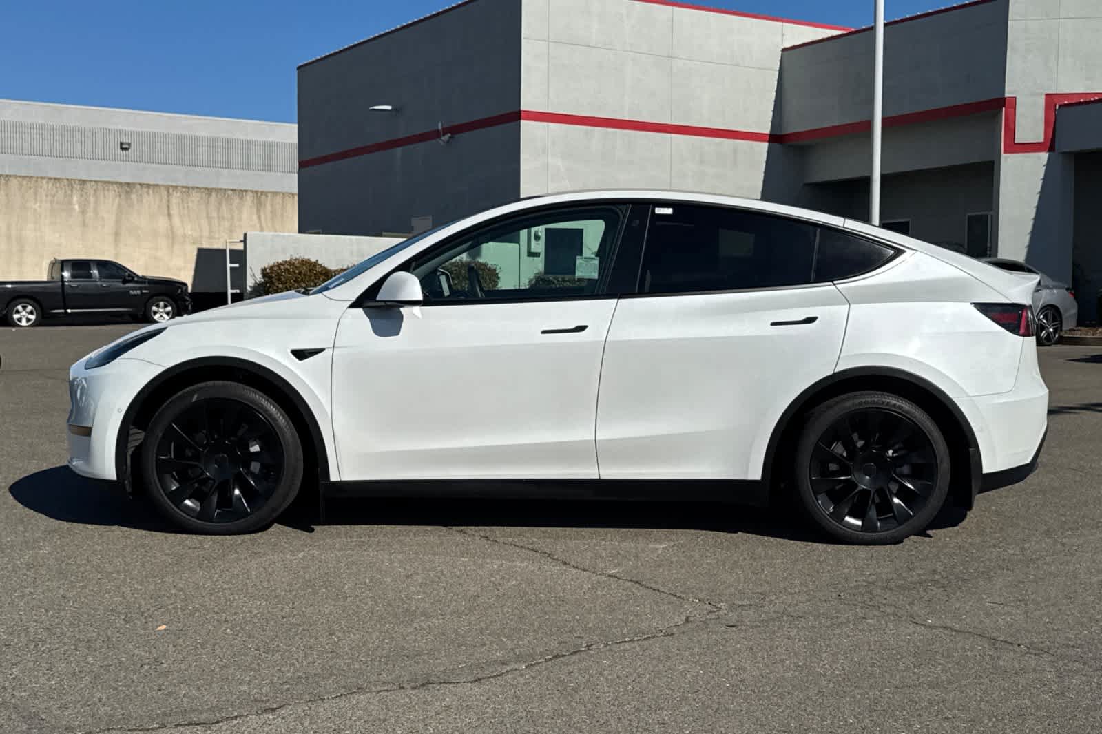 Used 2021 Tesla Model Y Long Range AWD/4WD image 9