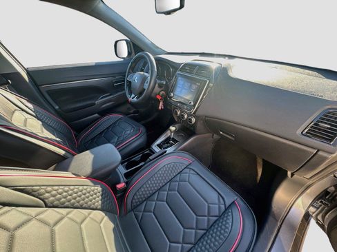 Used 2022 Mitsubishi Outlander Sport LE FWD image 14