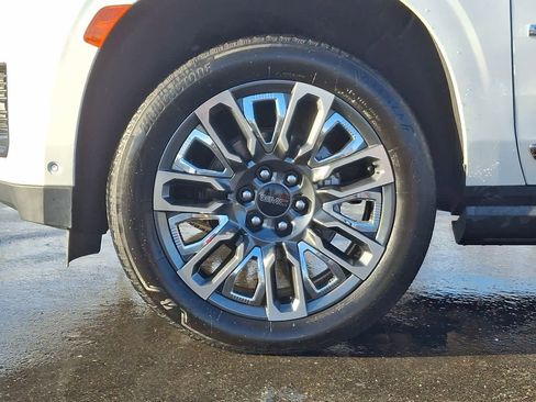 Used 2024 GMC Yukon Denali Ultimate image 29