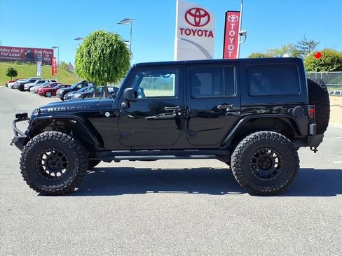 Used 2014 Jeep Wrangler Unlimited Rubicon w/ Connectivity Group AWD/4WD image 8