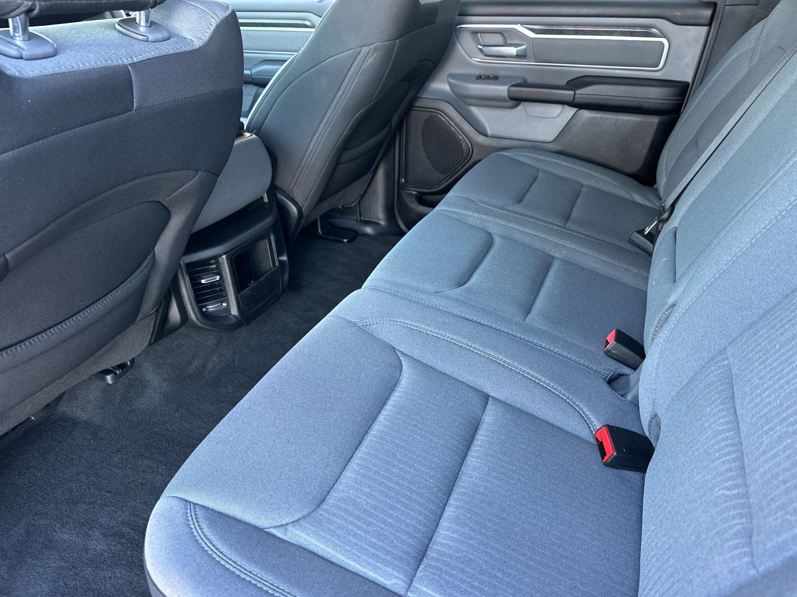 Used 2022 RAM 1500 Big Horn AWD/4WD image 11