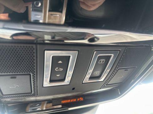 Used 2019 Land Rover Range Rover HSE image 26