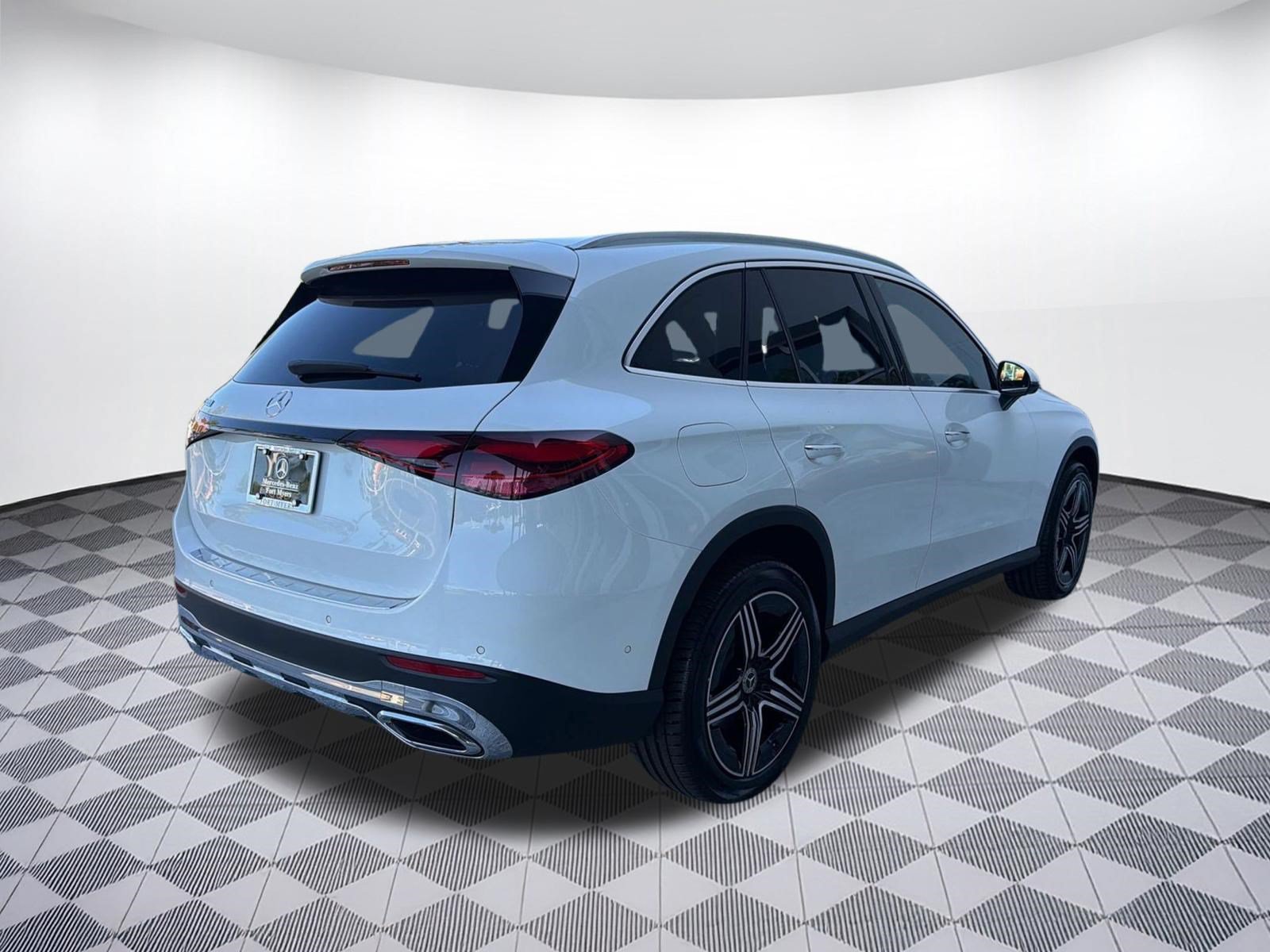 Used 2027 Mercedes-Benz GLC 300 image 9