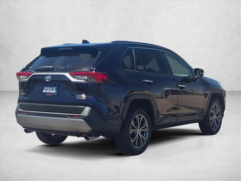 Used 2022 Toyota RAV4 Limited w/ Limited Grade Weather Package AWD/4WD image 5