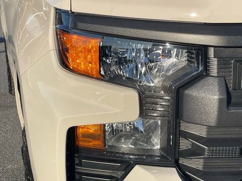New 2026 Chevrolet Silverado 1500 Custom Trail Boss w/ LPO, Dark Essentials Package AWD/4WD image 17