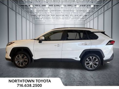 Used 2020 Subaru Forester Limited AWD/4WD image 2