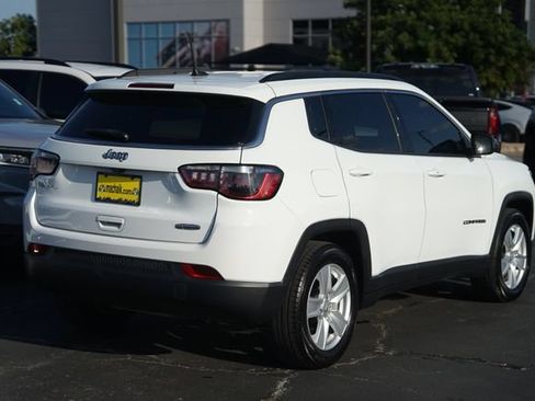 Used 2022 Jeep Compass Latitude FWD image 6