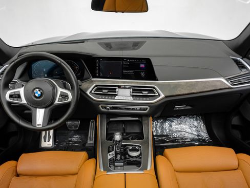 Used 2023 BMW X5 sDrive40i w/ M Sport Package RWD image 19