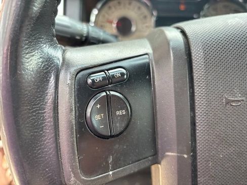 Used 2012 Ford Expedition King Ranch RWD image 16
