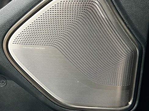 Used 2020 RAM 1500 Limited w/ Black Appearance Package image 14