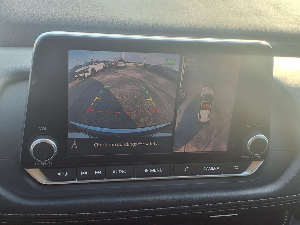 Used 2021 Nissan Rogue SV w/ Premium Package FWD image 4