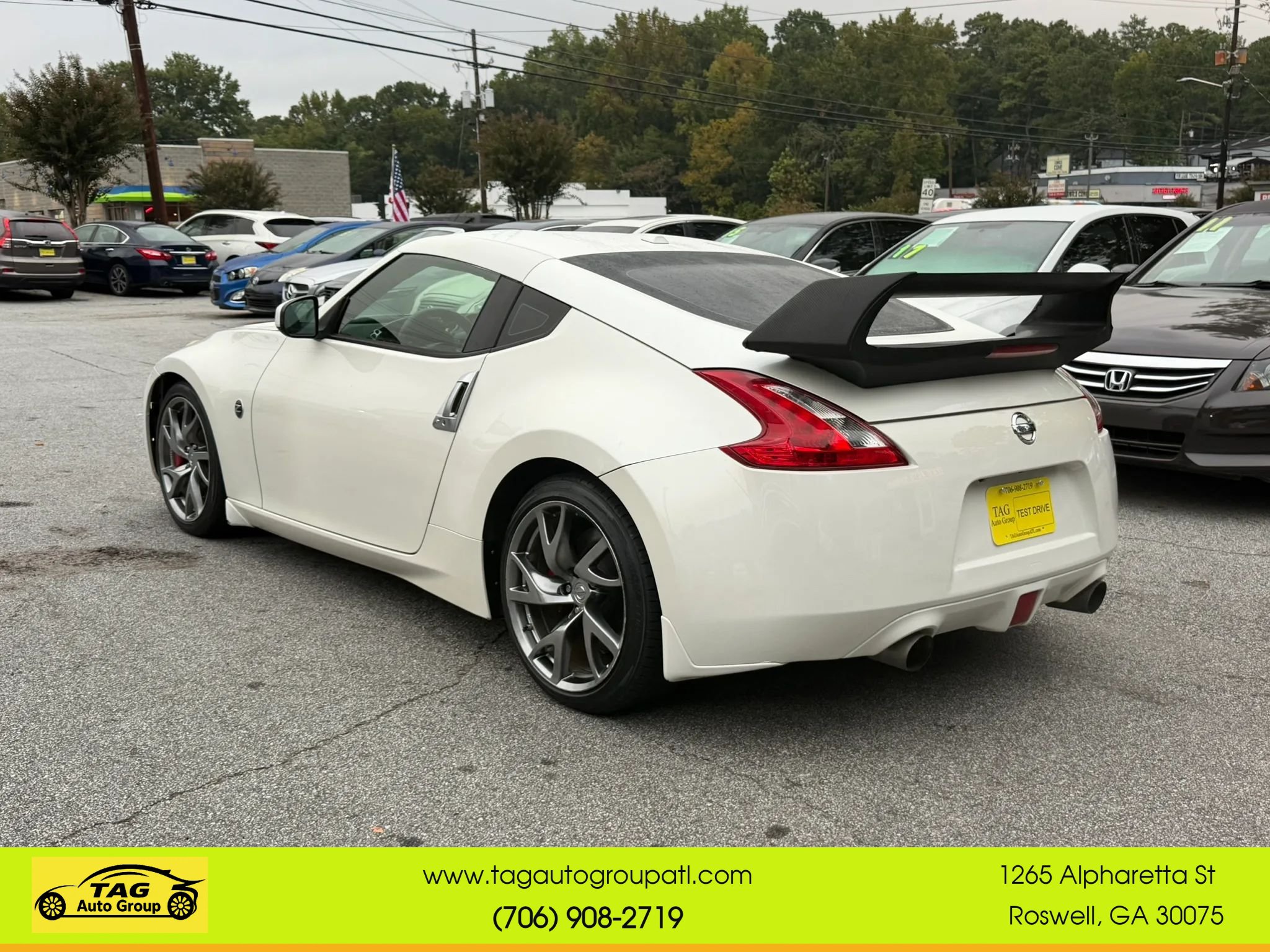 Used 2013 Nissan 370Z Touring w/ Sport Pkg RWD image 6