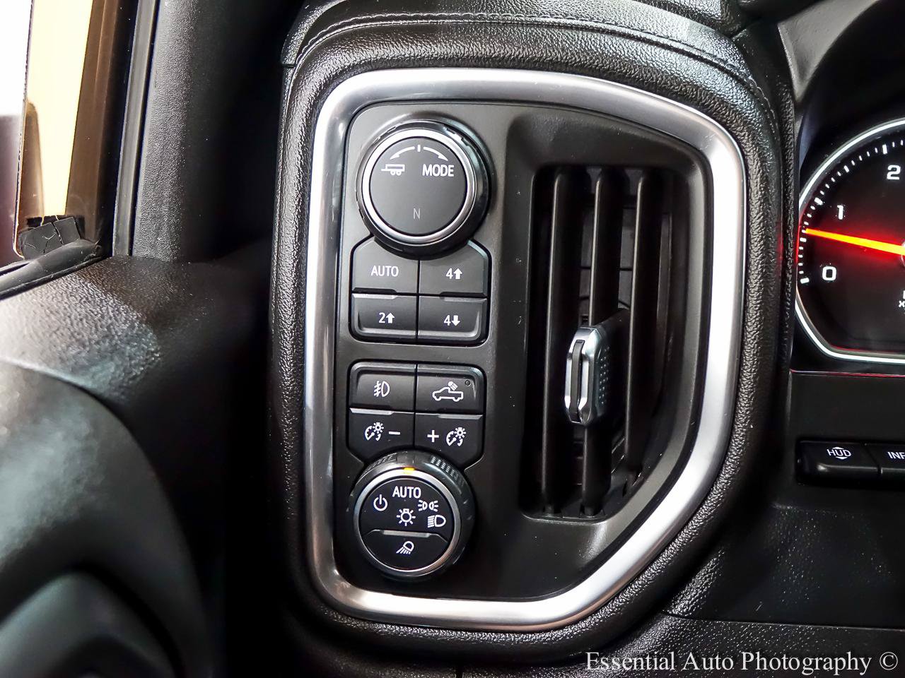 Used 2020 Chevrolet Silverado 2500 High Country w/ Z71 Off-Road Package AWD/4WD image 27