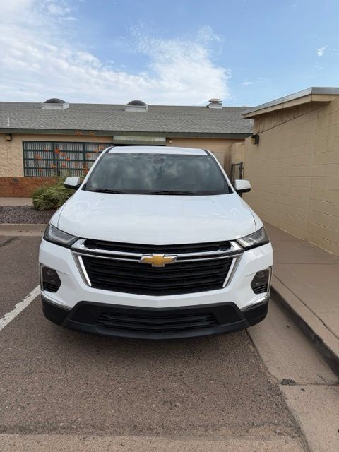 Used 2024 Chevrolet Traverse LS w/ Safety Package AWD/4WD image 2