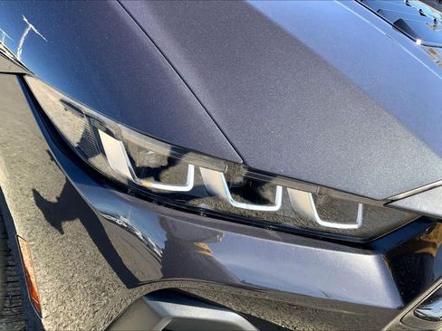 Used 2024 Ford Mustang GT Premium image 27