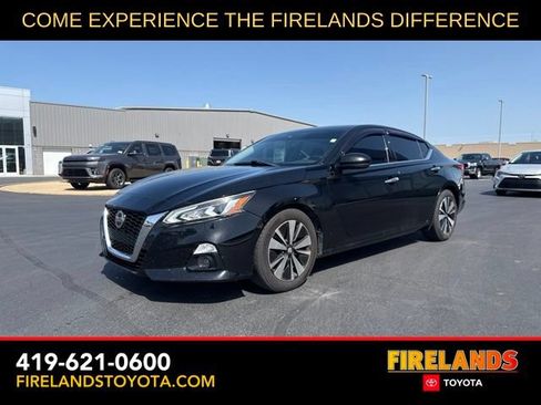 Used 2020 Nissan Altima 2.5 SL FWD image 1