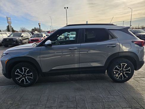 Used 2024 Chevrolet TrailBlazer ACTIV w/ Driver Confidence Package image 6