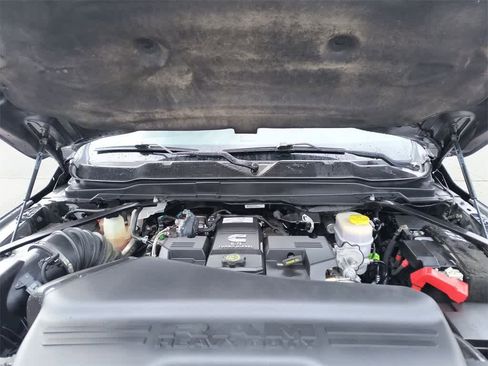 Used 2023 RAM 3500 Tradesman w/ Safety Group image 25