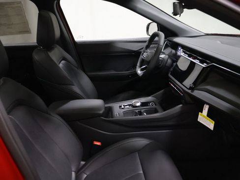 New 2026 Jeep Cherokee Overland image 18