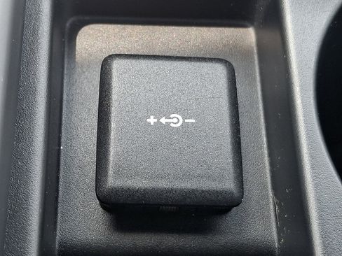 Used 2026 Jaguar F-PACE R-Dynamic S AWD/4WD image 25