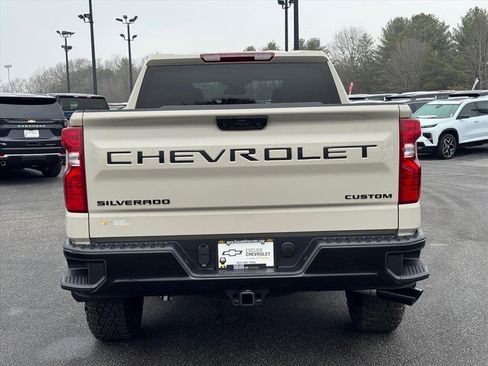 New 2026 Chevrolet Silverado 1500 Custom Trail Boss w/ Dark Appearance Package image 4