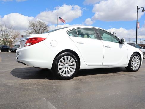 Used 2012 Buick Regal Leather FWD image 5
