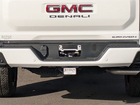 New 2026 GMC Canyon Denali image 24