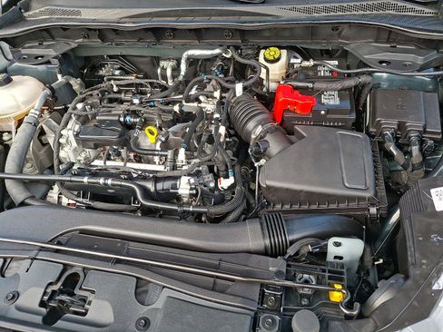 Certified 2022 Ford Escape SE w/ SE Sport Appearance Package image 28