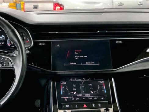 Used 2021 Audi Q8 Premium w/ Black Optic Package image 6