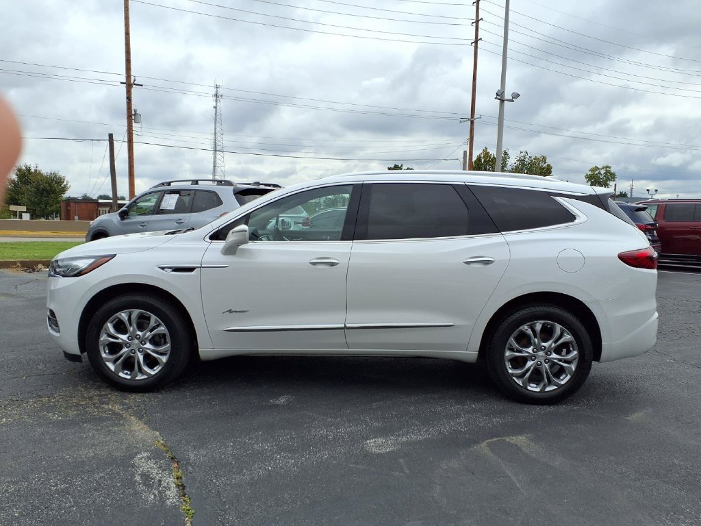Used 2020 Buick Enclave Avenir w/ Avenir Technology Package FWD image 20