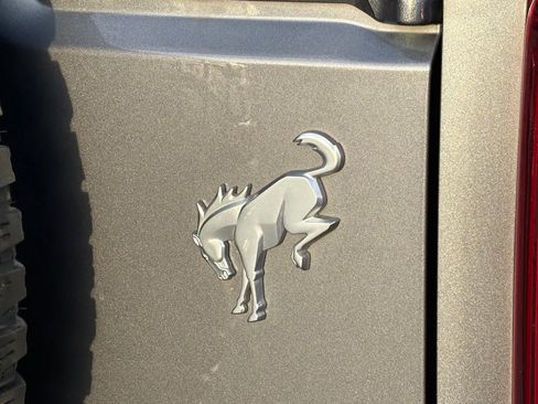 Used 2023 Ford Bronco Black Diamond w/ Sasquatch Package image 9