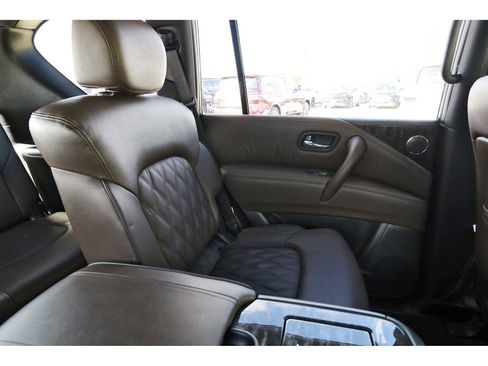 Used 2024 Nissan Armada Platinum w/ Captain's Chairs Package image 10