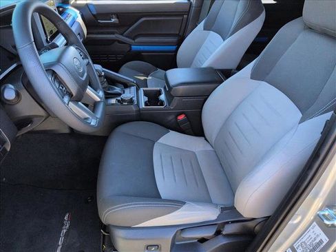 Used 2025 Toyota Tacoma TRD Sport image 15