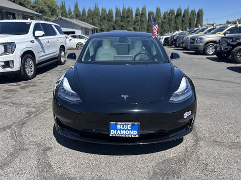 Used 2019 Tesla Model 3 Standard Range Plus RWD image 2