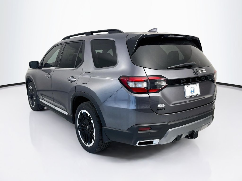 New 2026 Honda Pilot Touring image 7