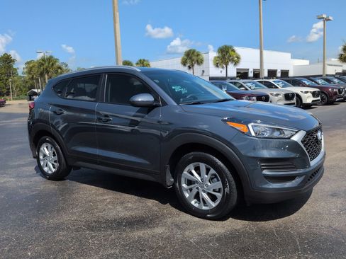 Used 2021 Hyundai Tucson Value w/ Cargo Package FWD image 2