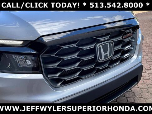 Used 2023 Honda Passport TrailSport image 32