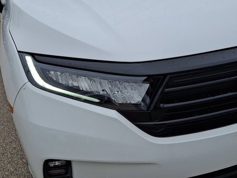 Used 2024 Honda Odyssey Sport image 8
