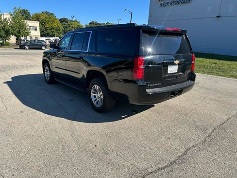 Used 2018 Chevrolet Suburban LT AWD/4WD image 5
