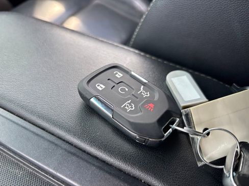 Used 2019 GMC Yukon XL SLT AWD/4WD image 27