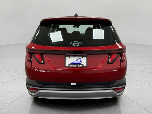 New 2026 Hyundai Tucson SE image 4