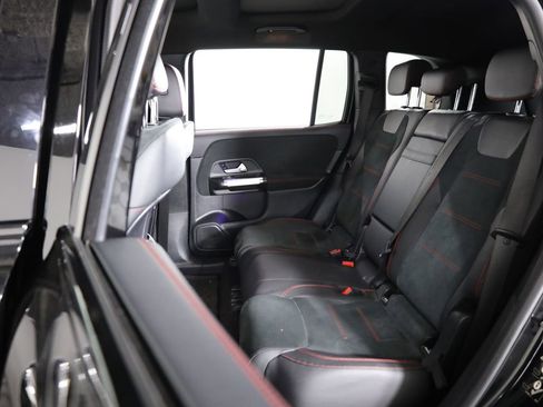 Used 2023 Mercedes-Benz GLB 250 4MATIC image 53