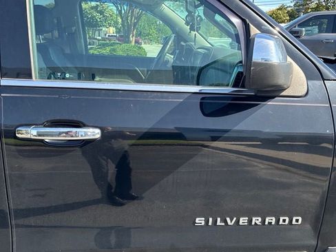 Used 2016 Chevrolet Silverado 1500 LTZ Z71 AWD/4WD image 18