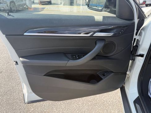 Used 2018 BMW X2 xDrive28i w/ M SportX Package AWD/4WD image 8