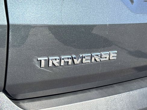 Used 2020 Chevrolet Traverse RS FWD image 31