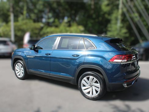 Used 2021 Volkswagen Atlas Cross Sport SE w/ Panoramic Sunroof Package AWD/4WD image 6