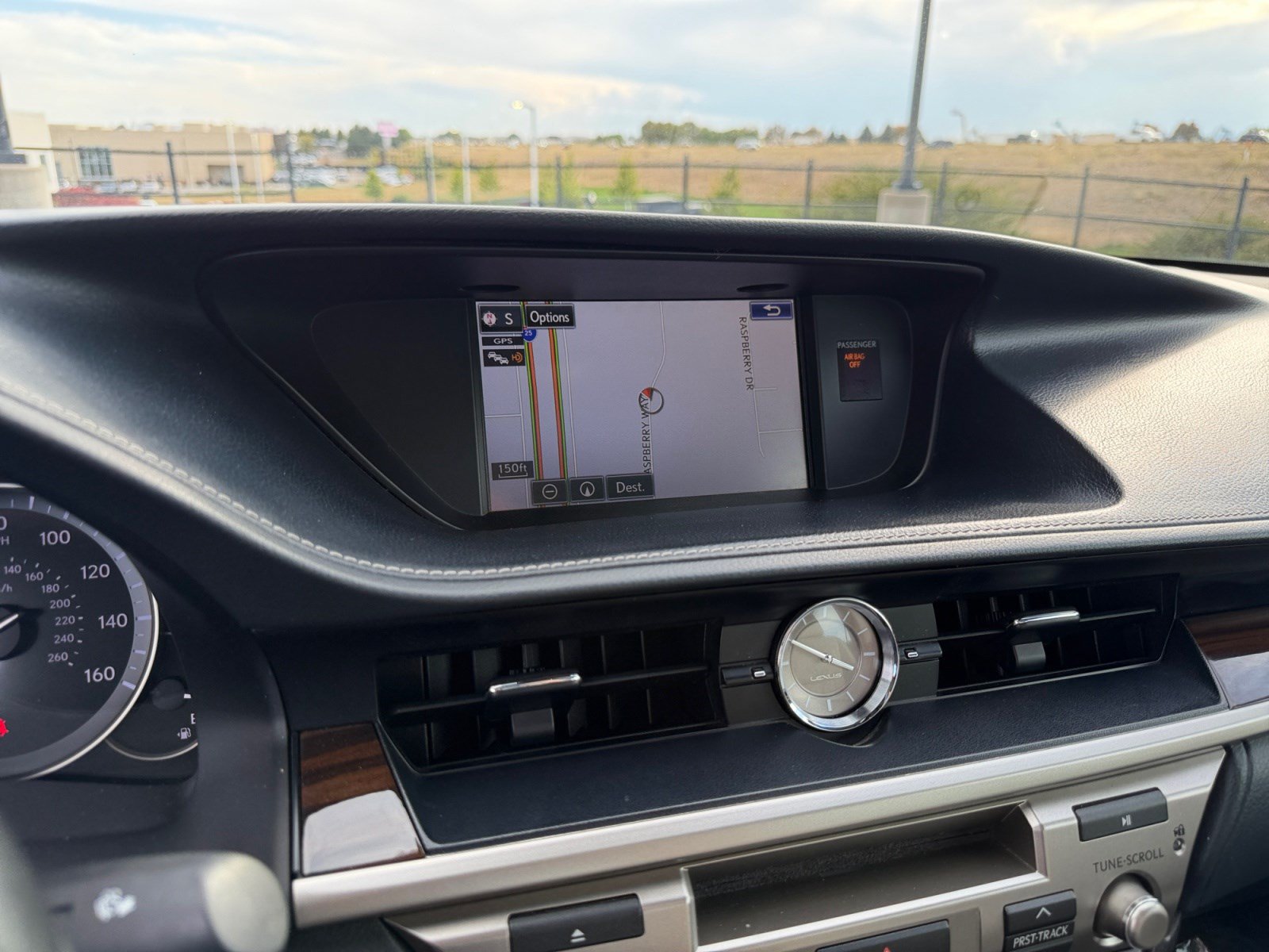 Used 2016 Lexus ES 350 w/ Luxury Package w/Wood Trim FWD image 26